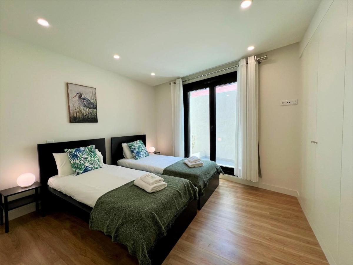 Faro Design 6 By Homing Apartment Bagian luar foto